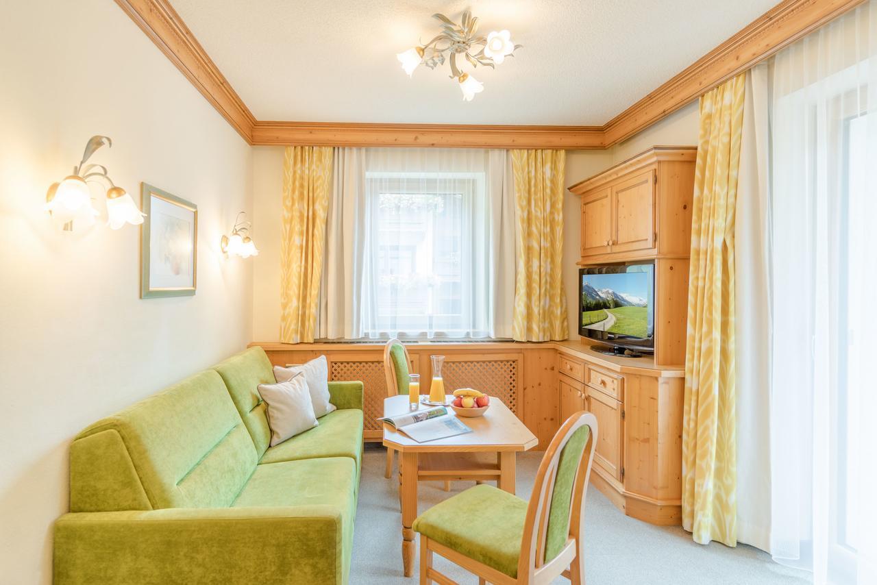 טוקס Hotel Pension Sonnleiten מראה חיצוני תמונה