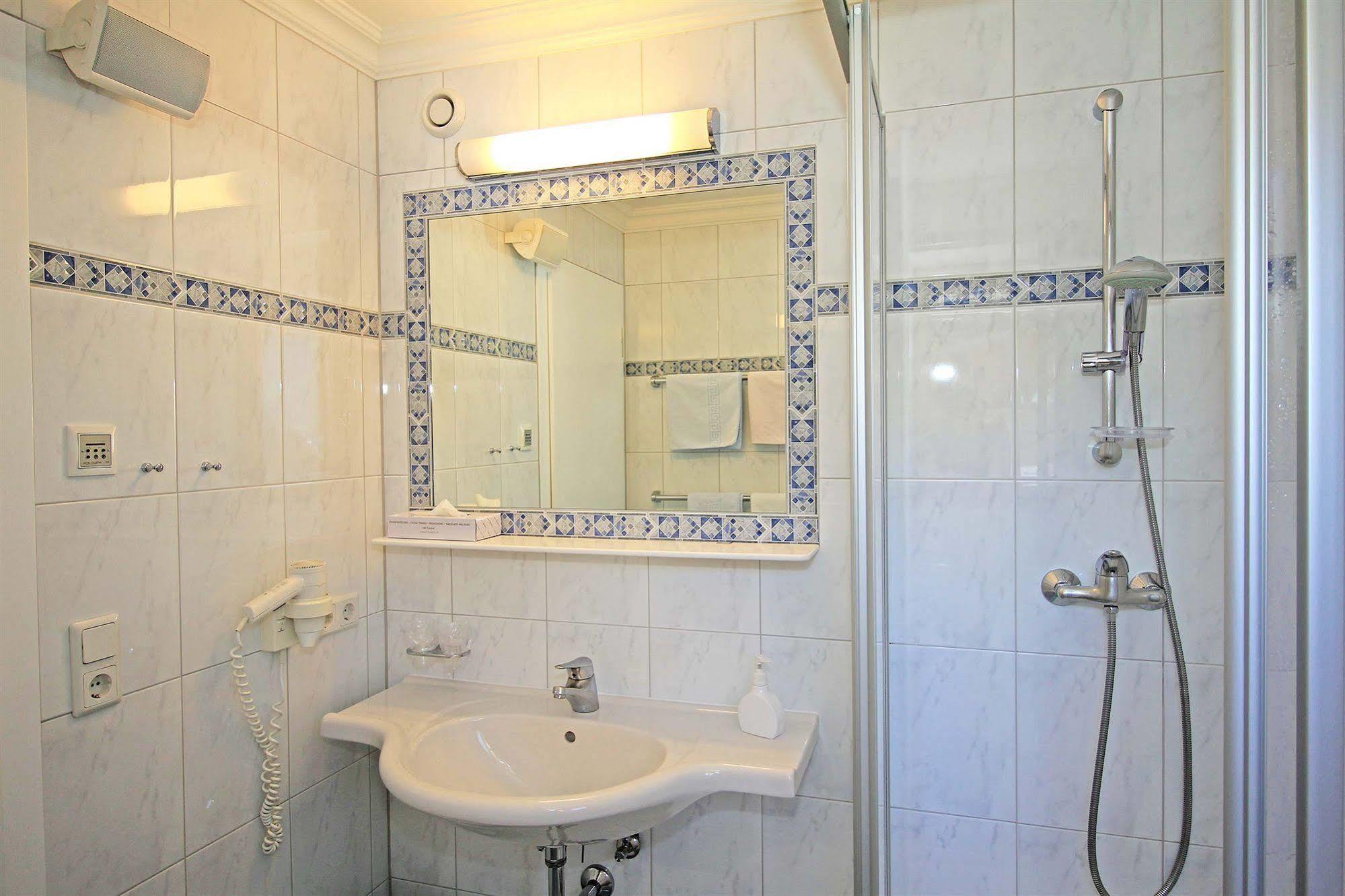 טוקס Hotel Pension Sonnleiten מראה חיצוני תמונה